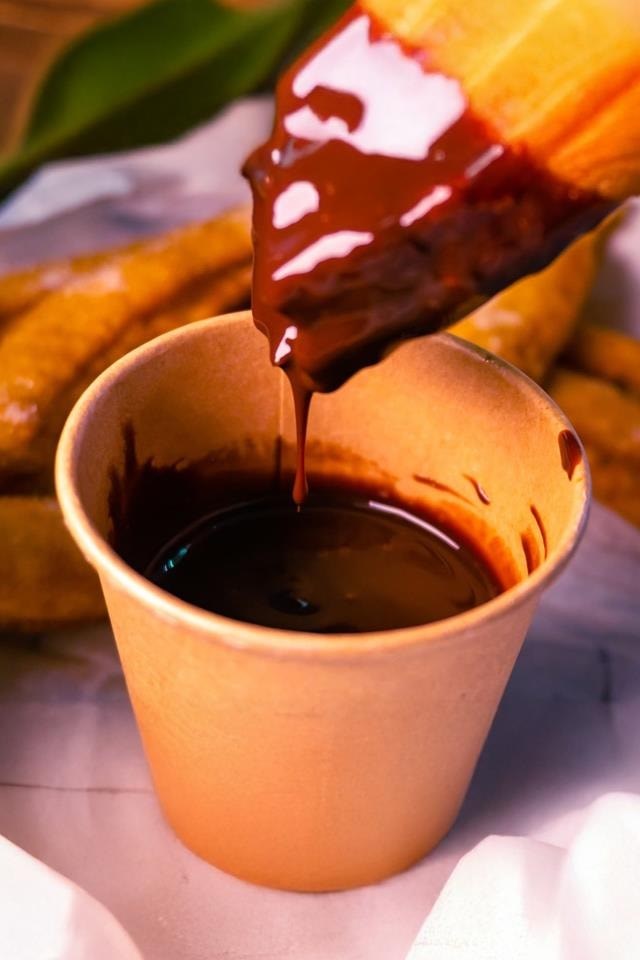  ¿Te apetecen unos churros con chocolate?